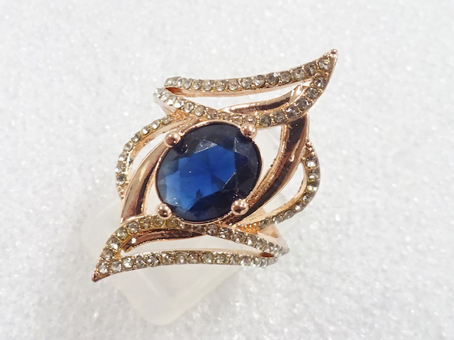JAPANESE KIMONO / ANTIQUE COLORED STONE RING (SIZE 15)